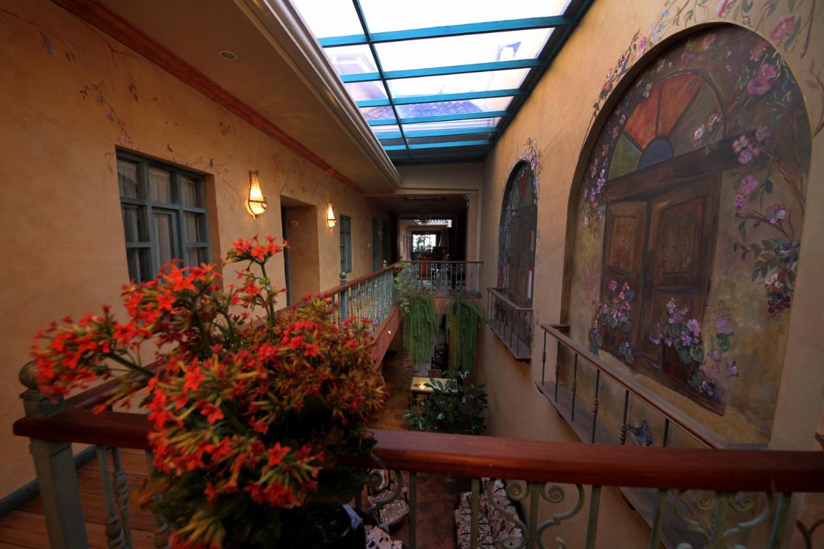 Hotel Ines Maria - Housity