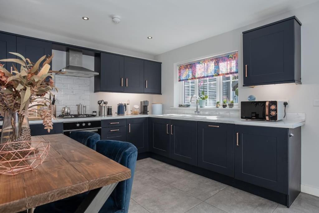 The Nest - 15 min walk to Craigavon Area Hospital - Housity