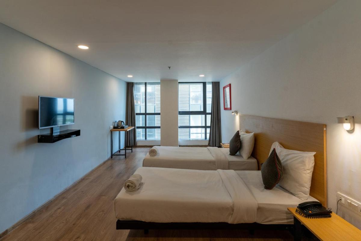 Hotel Sunflare - Housity