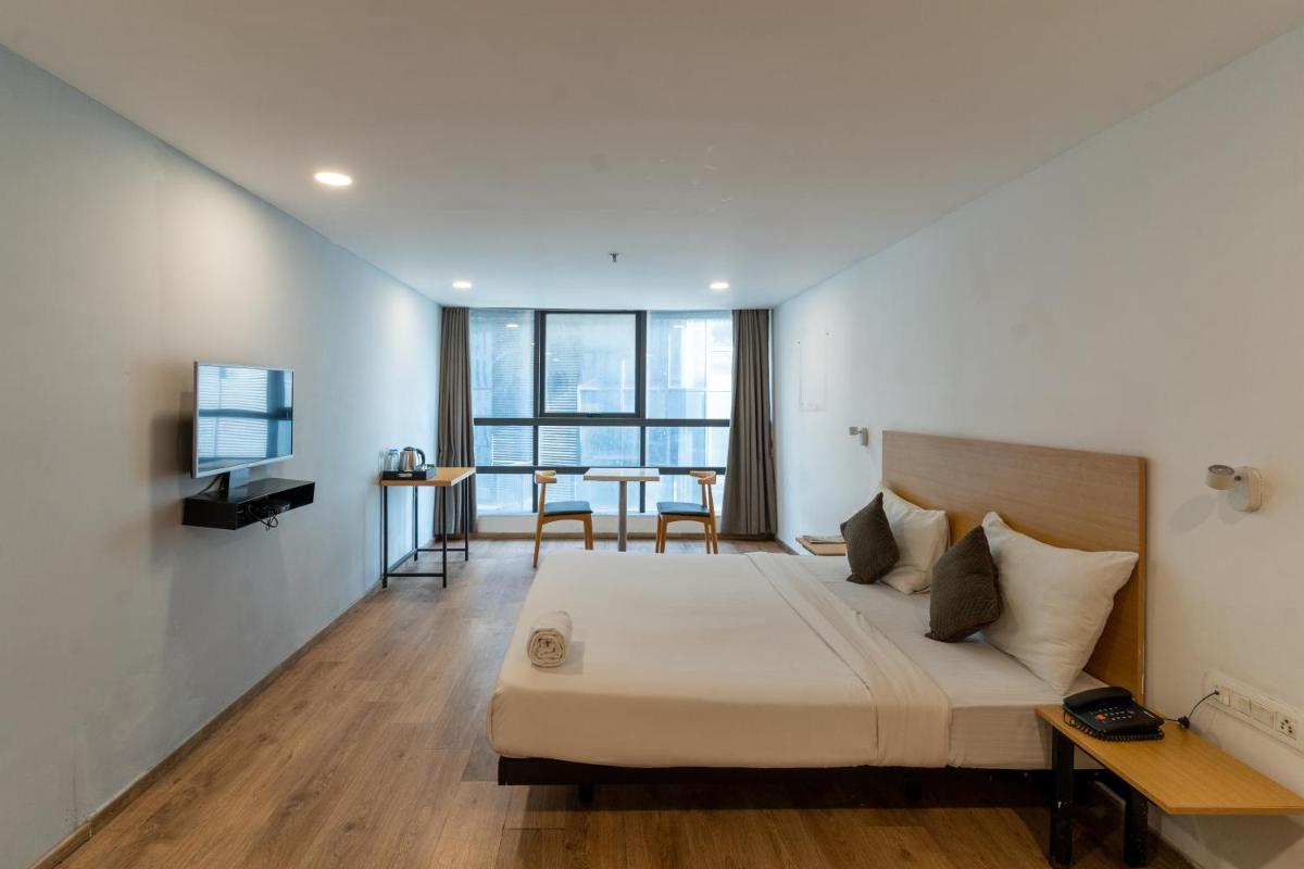Hotel Sunflare - Housity