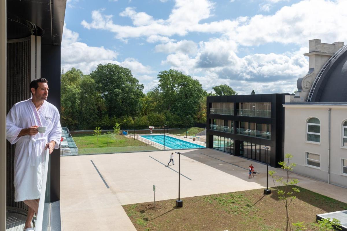 Piscine de l'établissement Villa Thermae Nancy ou située à proximité