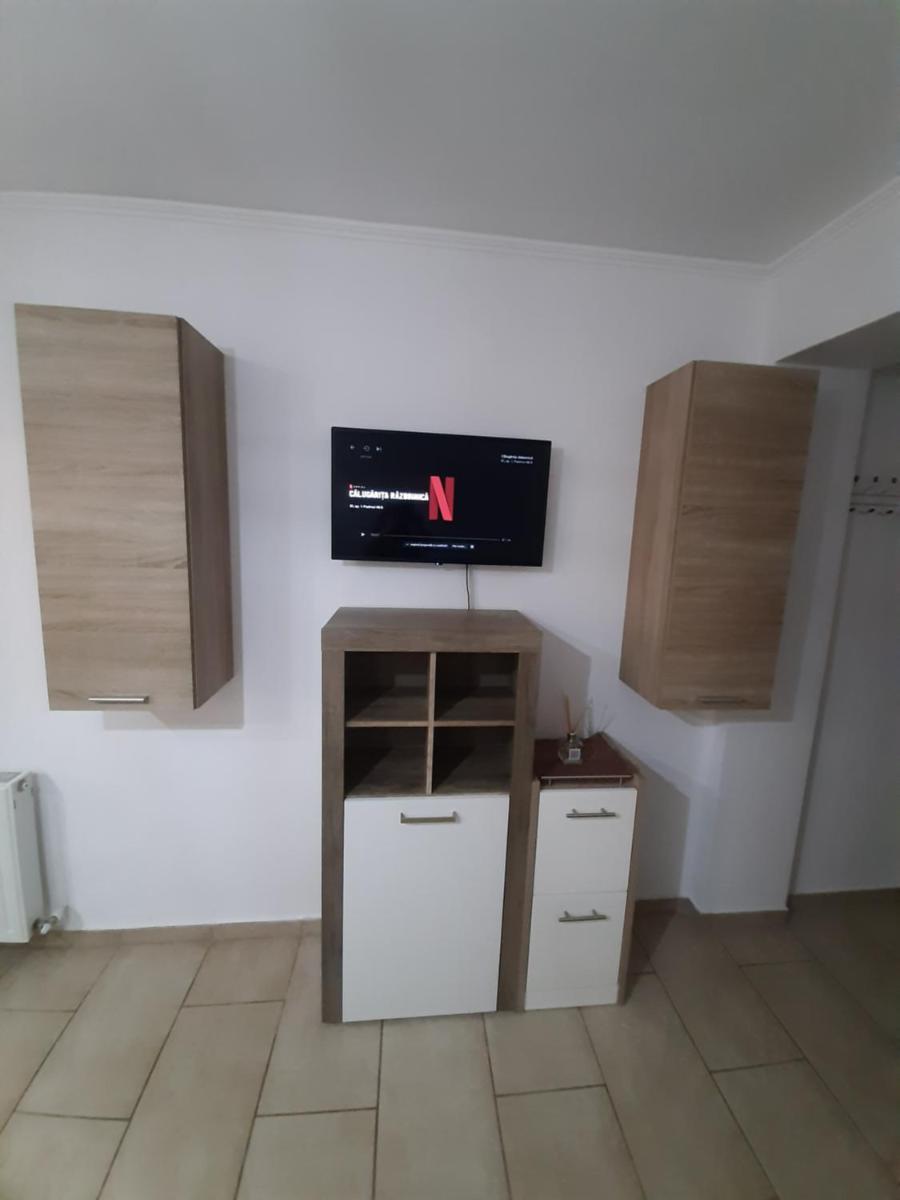 Golden Stars Malca - Housity