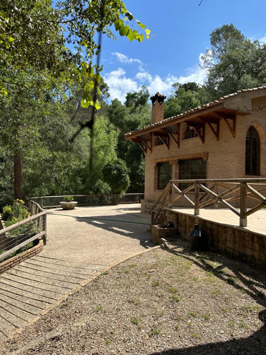 Casa Rural Ermita Santa Maria de la Sierra - Housity