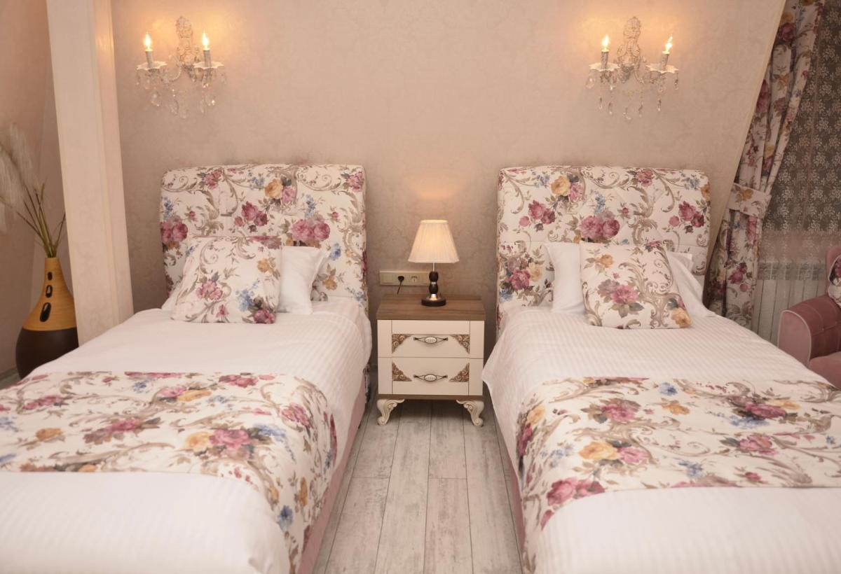 English Home Hotel Tbilisi - Housity