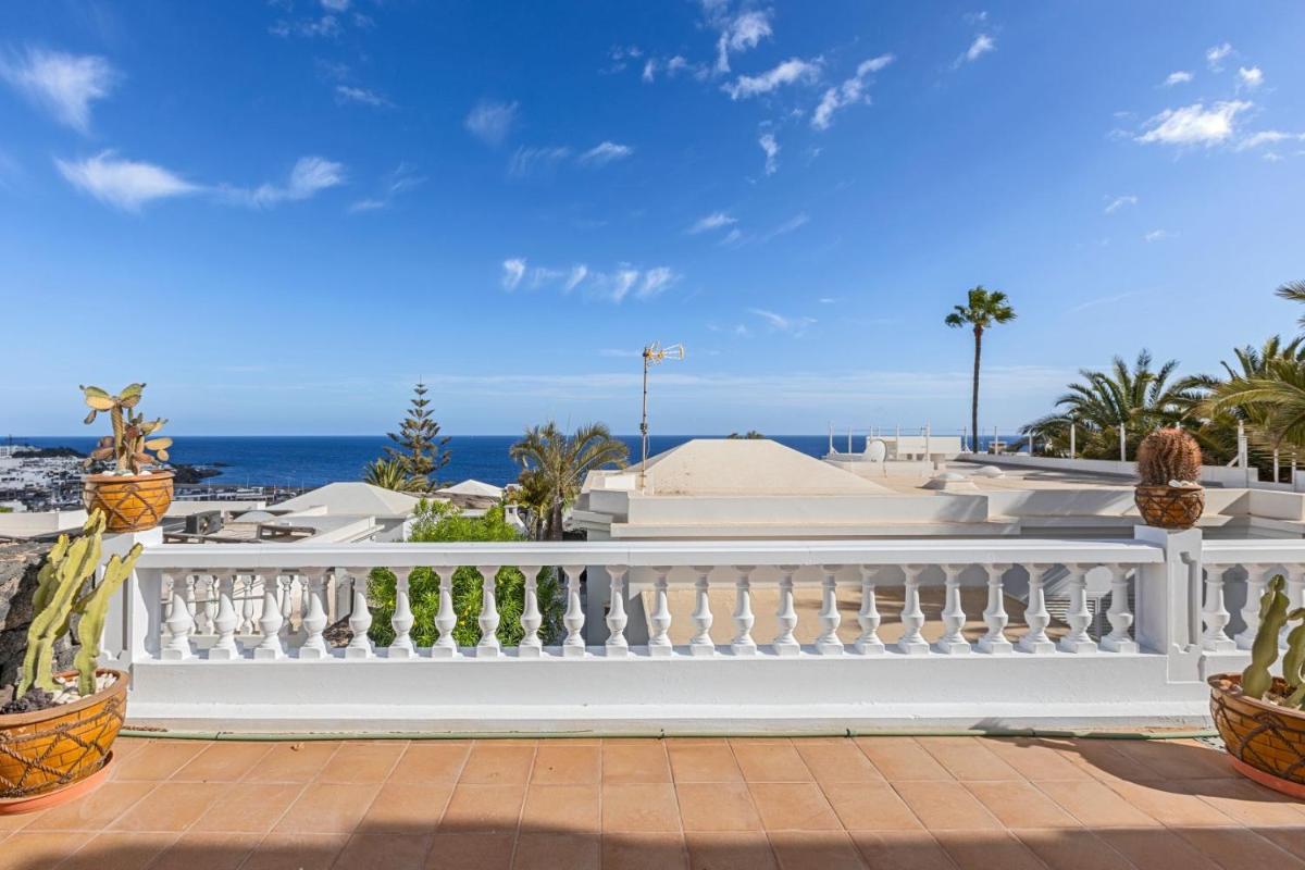 Apartments GINA y VISTA OCEANO - Housity