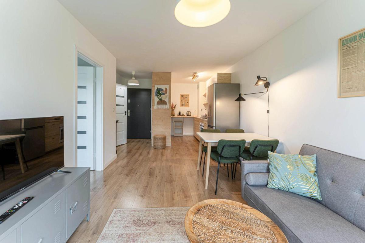 RENT A HOME - Nowoczesny i przytulny apartament - ZDROVO 2023 - Housity