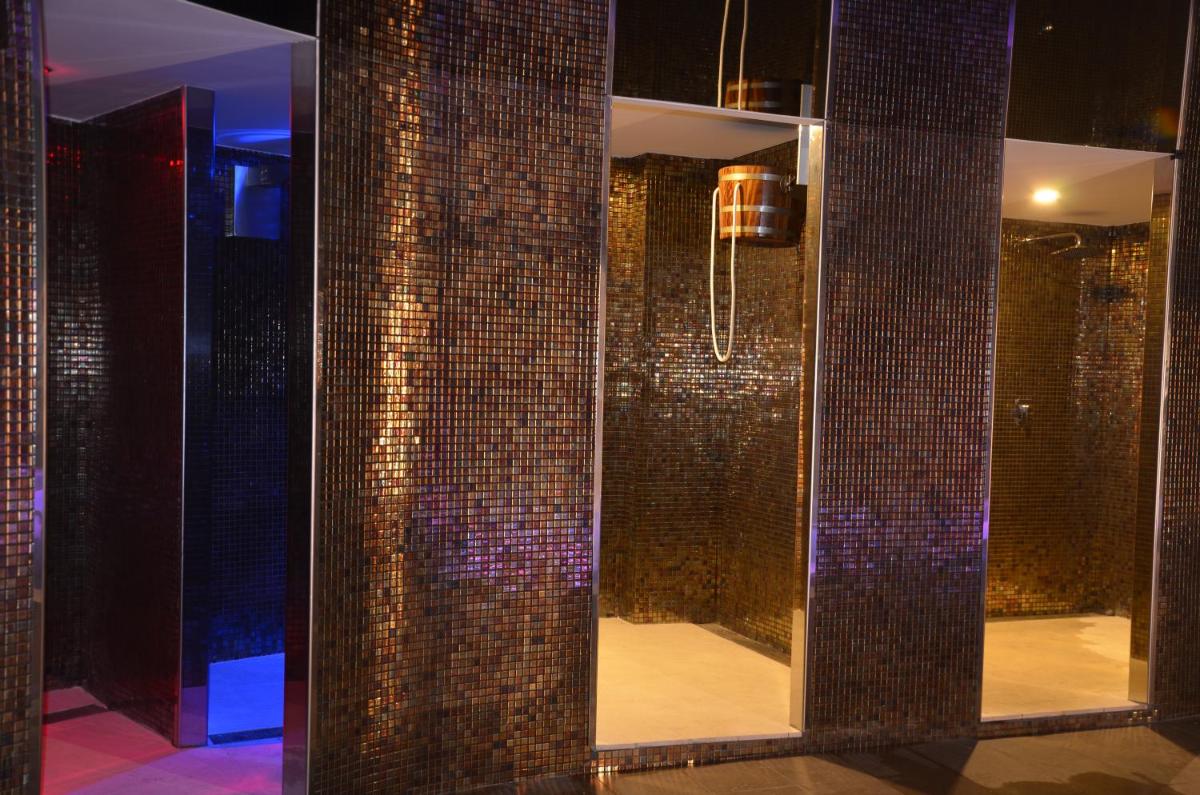 Un baño de Hotel Spa Acevi Val d’Aran