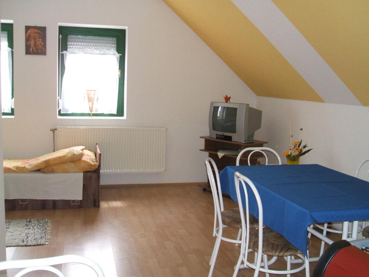 Feherszeker apartmanok - Housity