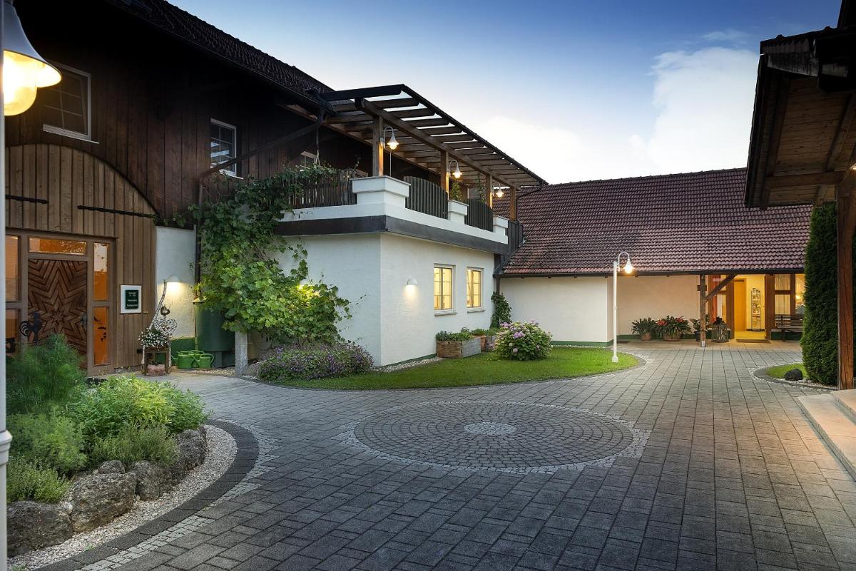 Hotel Oedhof - Housity