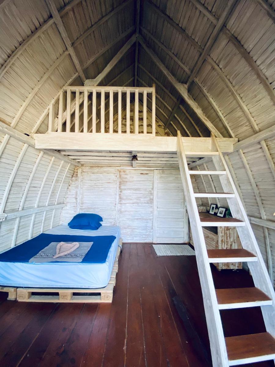Dikaloha Surfschool and Stay - Housity