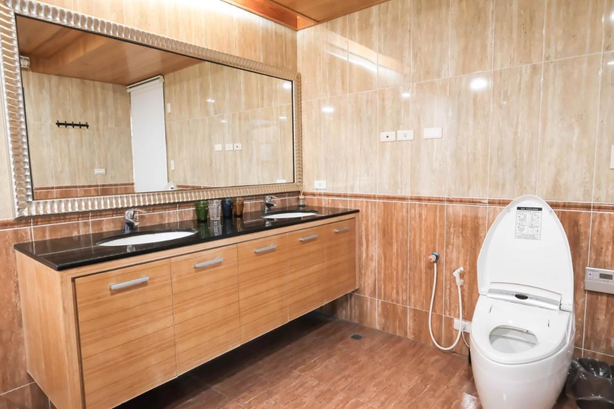 Huzi Room - Housity