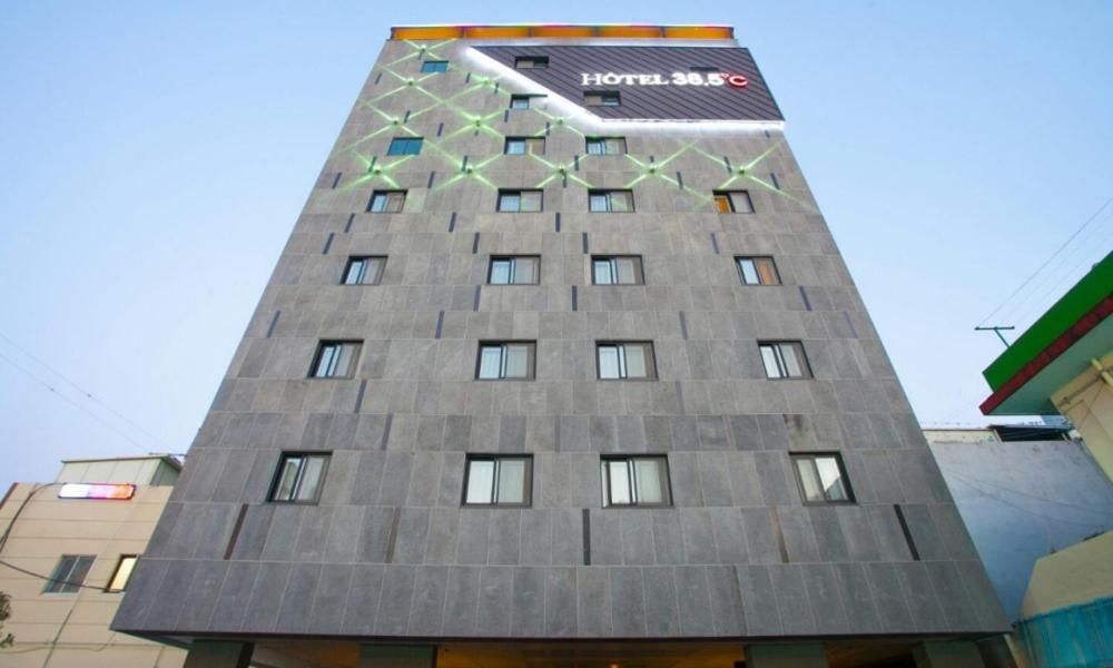 Jinhae Hotel 38.5 - Housity