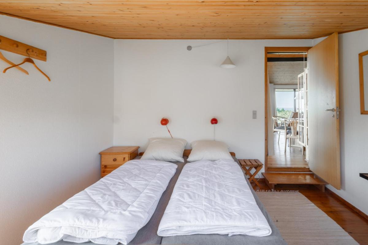 Magnificent house with splendid view to the sea - Housity