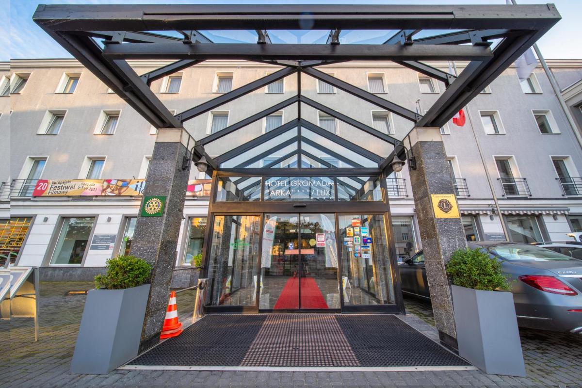 Hotel Gromada Arka Lux - Housity