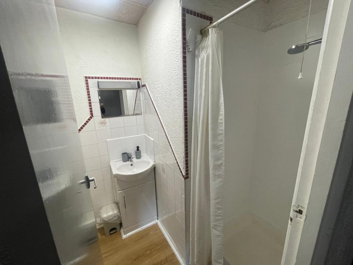 Lancaster Apartments - Housity