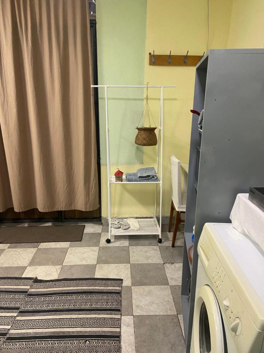Vahe's family Guest House front - Housity