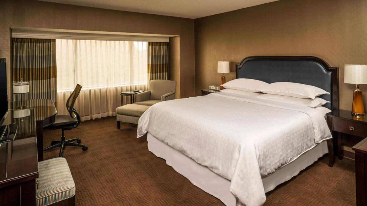 The Plaza Hotel Columbus at Capitol Square - Housity