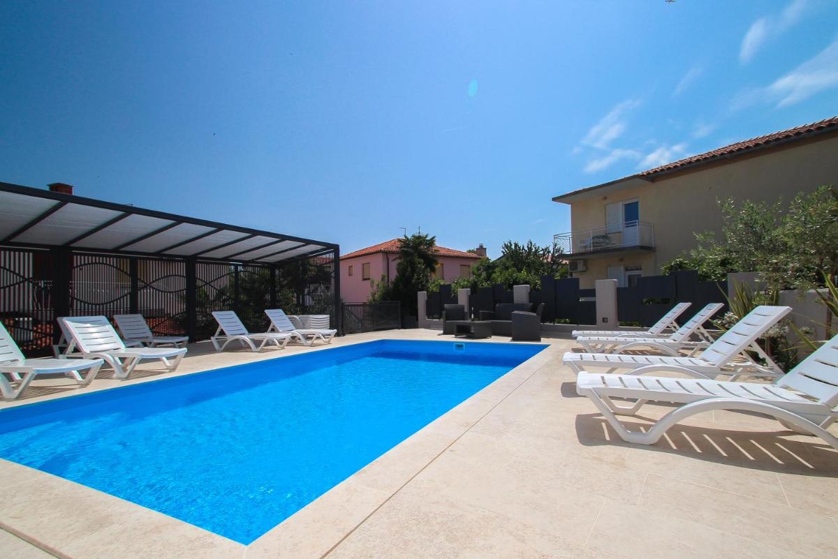 Apartments Villa Rivarella - Housity