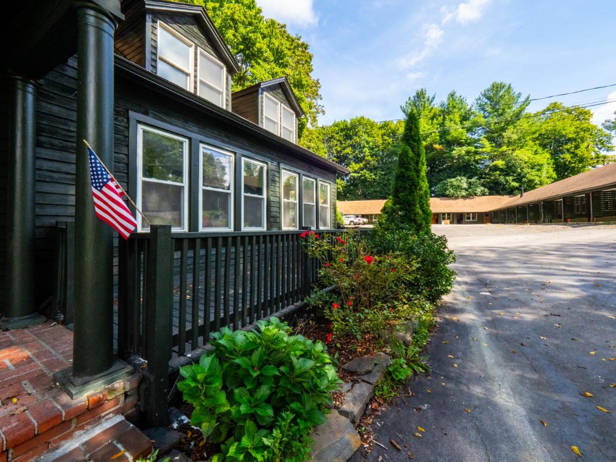 Hudson Valleys Newest Motel! - Housity