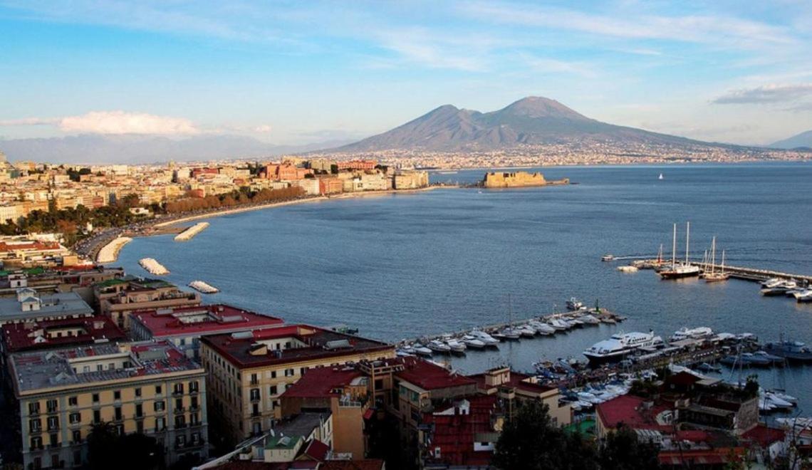 Fiftythree house - in the heart of Napoli - Housity