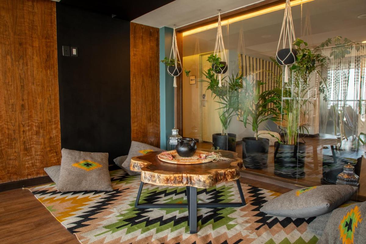 Hotel B Urban Xaman by Fontán Reforma - Housity