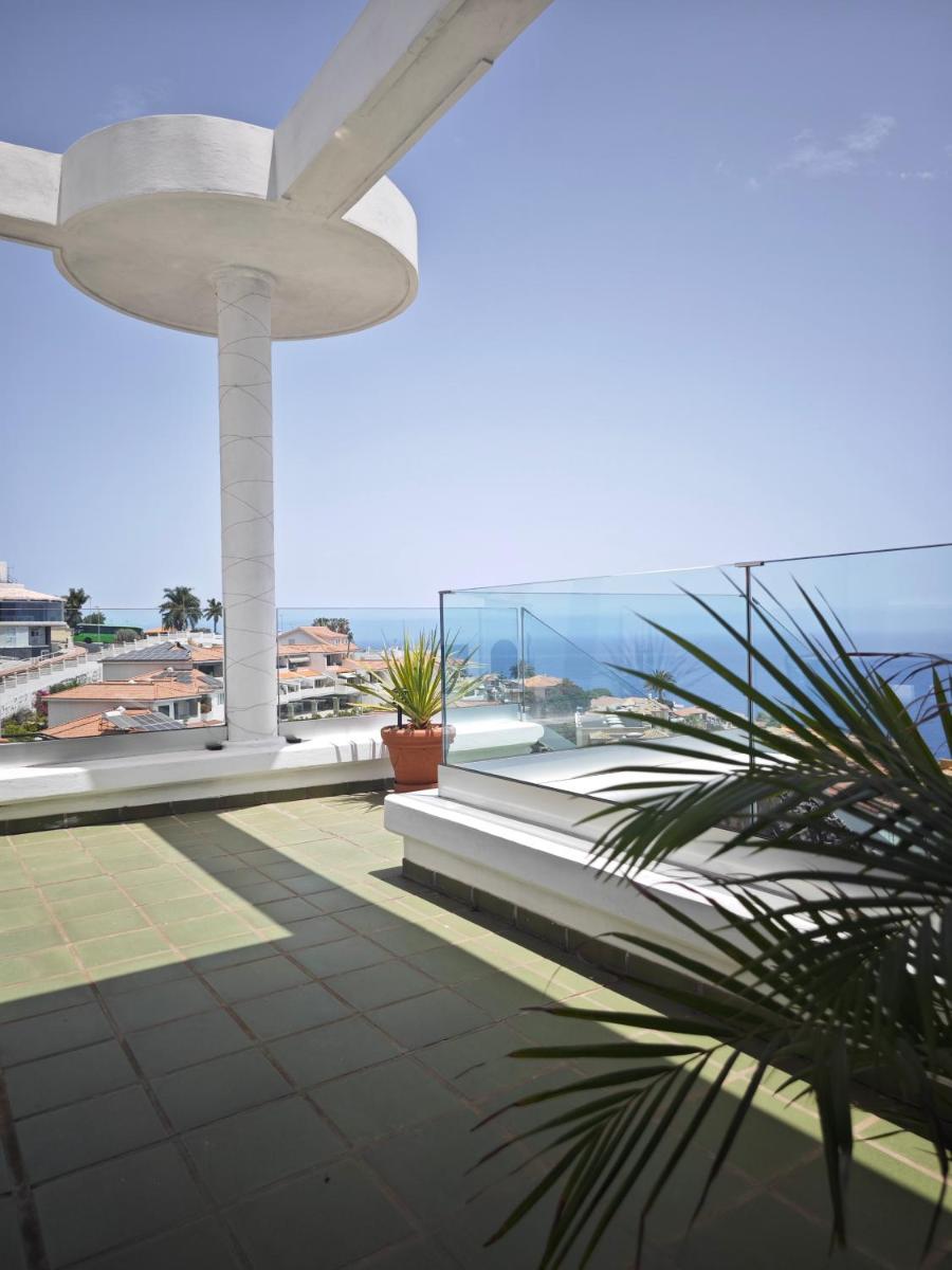 Villa Gonzalez Sea Views - Housity