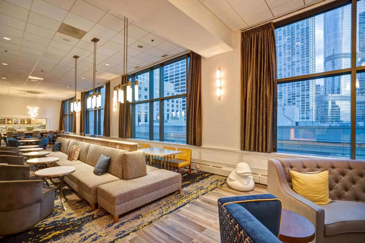 Homewood Suites by Hilton Chicago Downtown - Housity