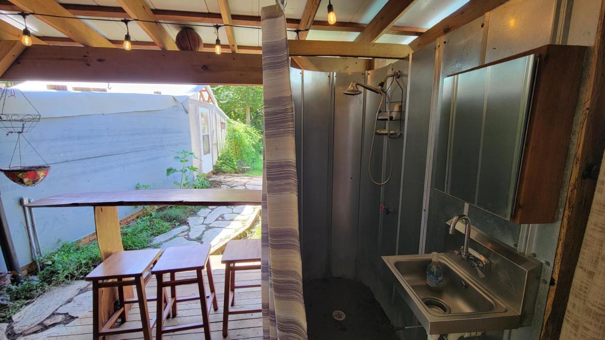 Seneca Treehouse Project - Housity