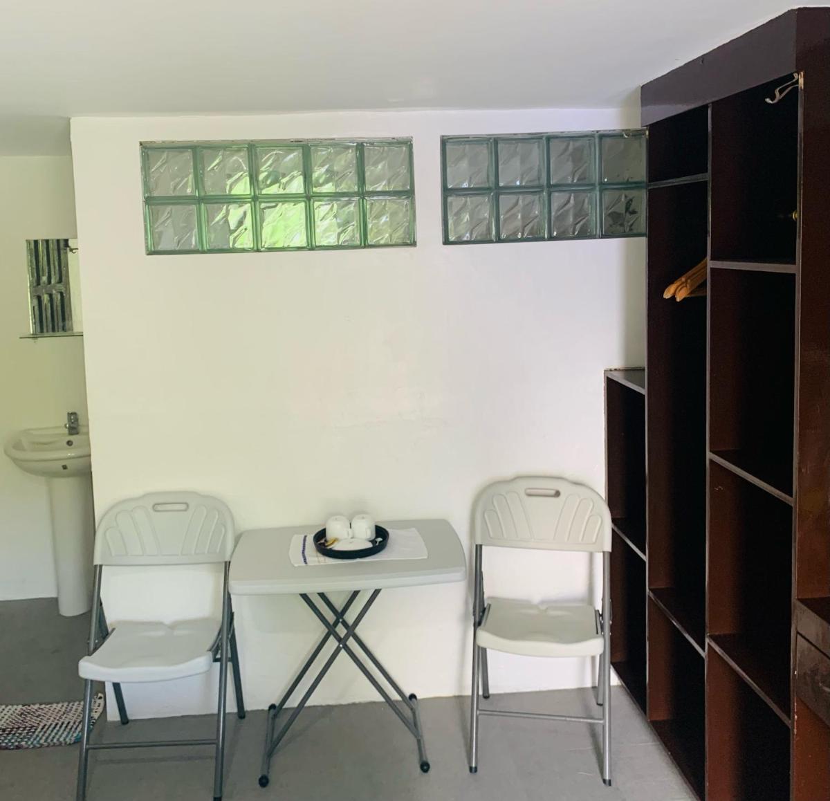 The Victorian by Stevrena Accommodations - Housity