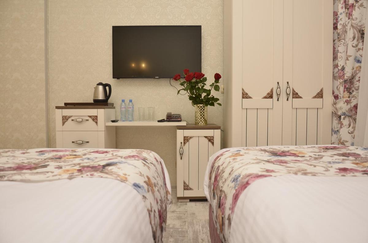 English Home Hotel Tbilisi - Housity