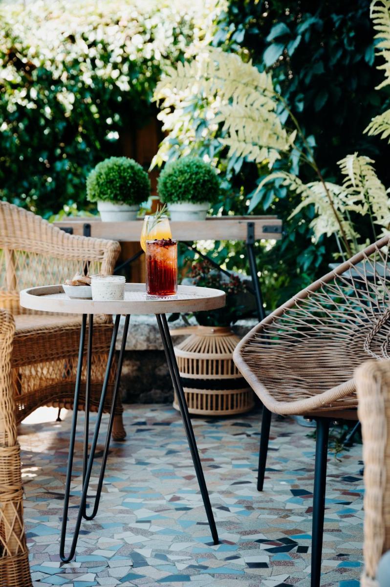 Jardin de l'établissement Hotel Le Cottage Bise