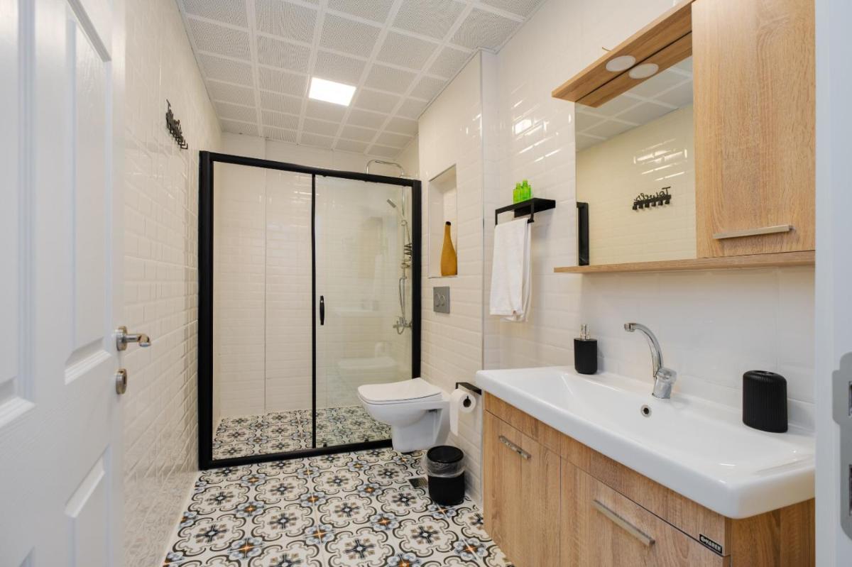 Suitetrails - MEL TOWN HOTEL