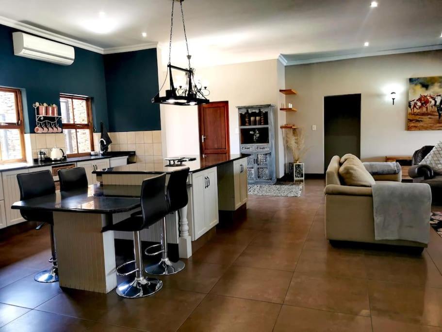 391 Vaal de Grace Golf Estate, Parys - Housity