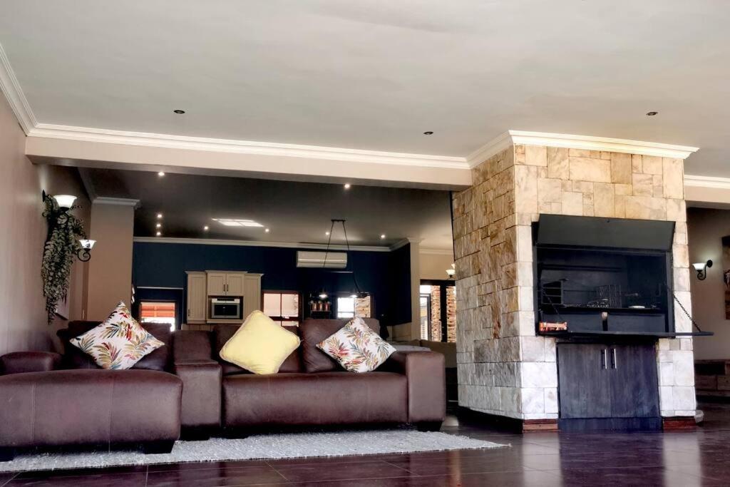 391 Vaal de Grace Golf Estate, Parys - Housity