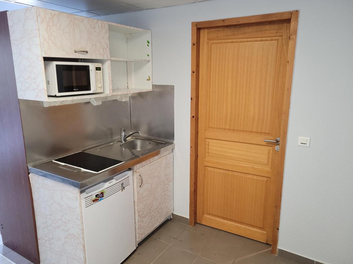 Noisy Residence - Housity