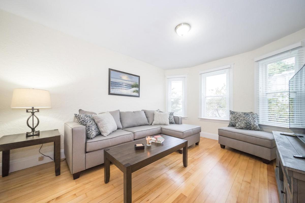 The Boston Rental - Multiple Floorplans - Hizvo