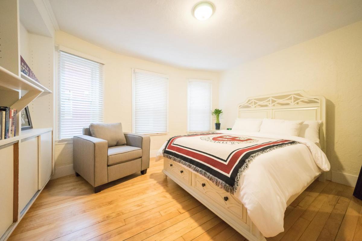 The Boston Rental - Multiple Floorplans - Hizvo