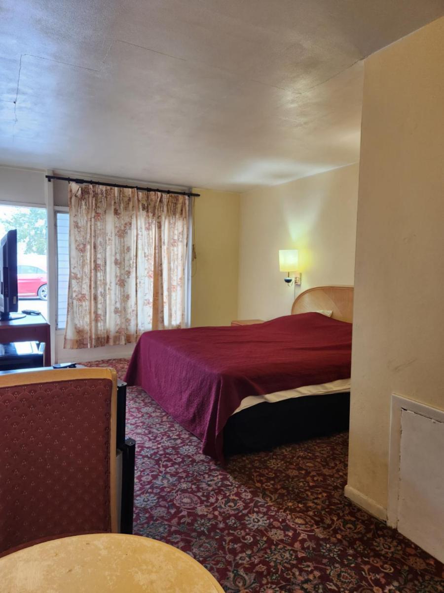 ECONO INN - Housity