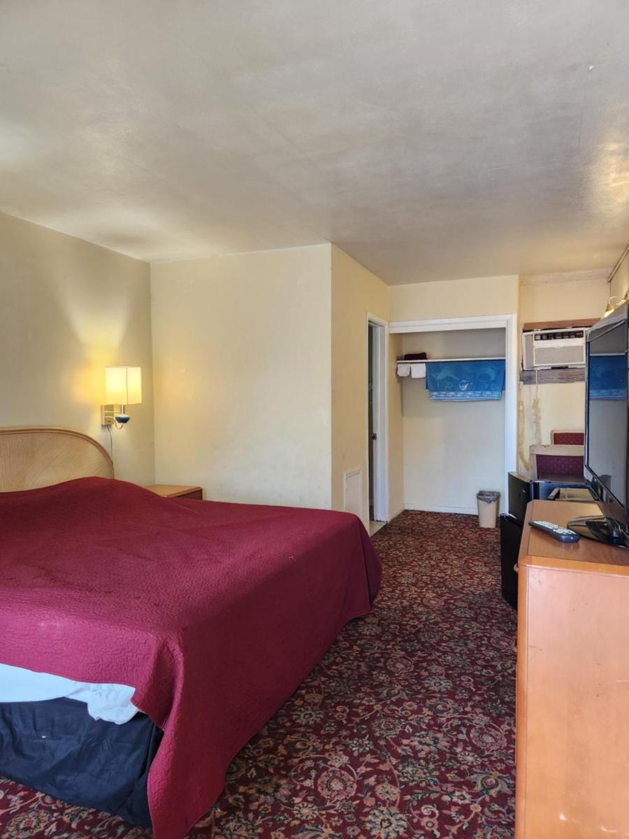 ECONO INN - Housity