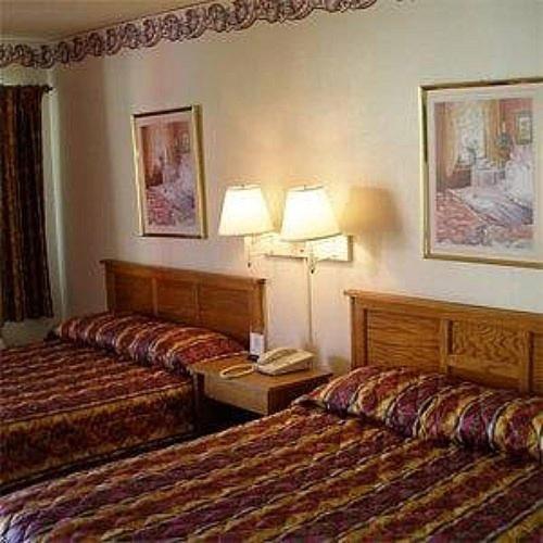 Red Carpet Inn Starke - Housity