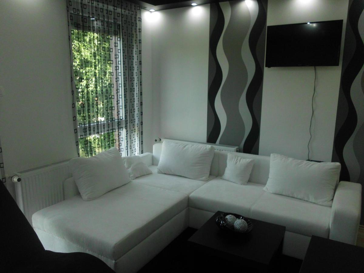 Fészek Apartman - Housity