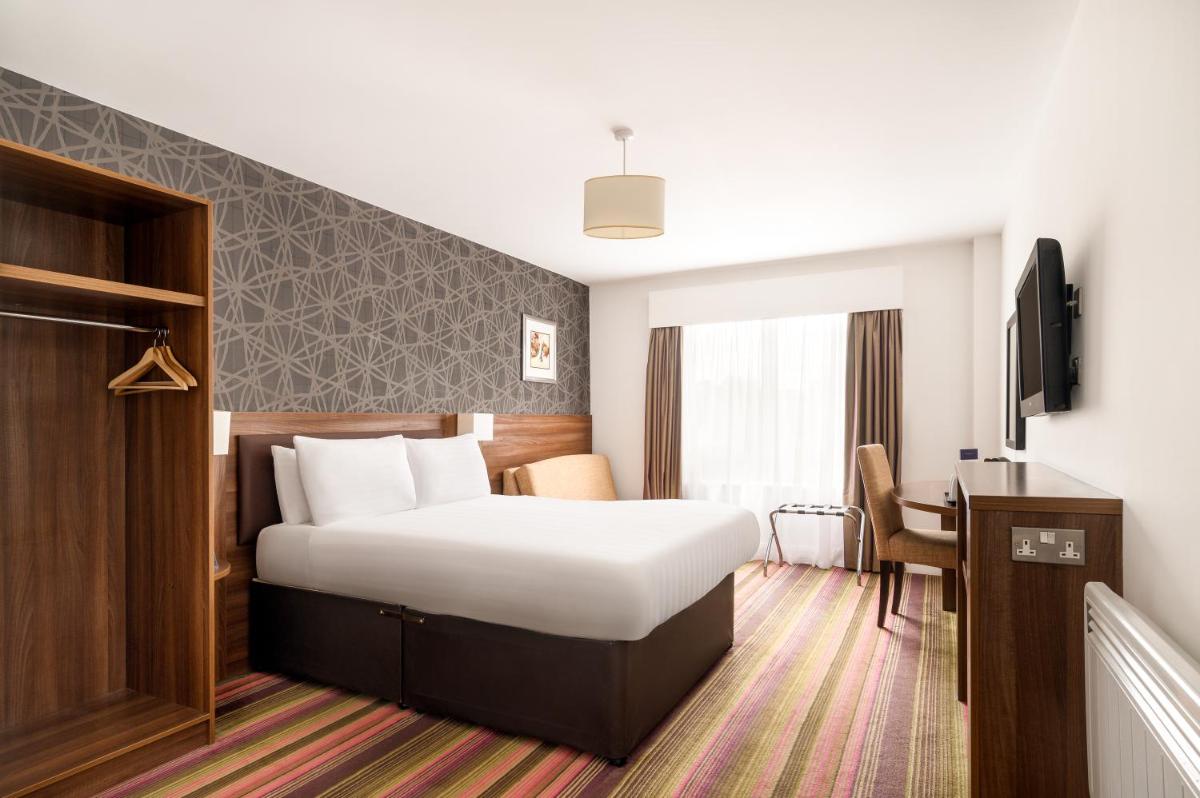 Rooms Inn - Housity