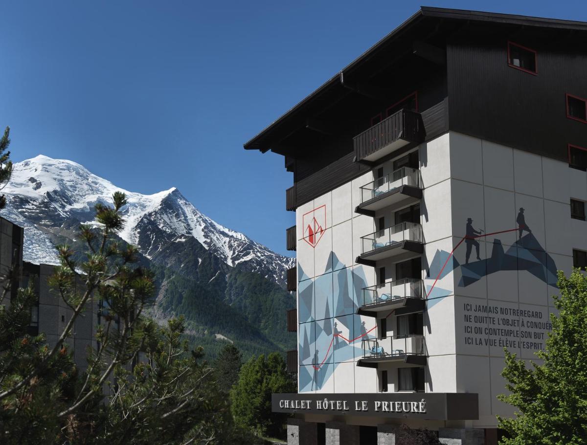 Vue générale sur la montagne ou vue sur la montagne depuis l'hôtel