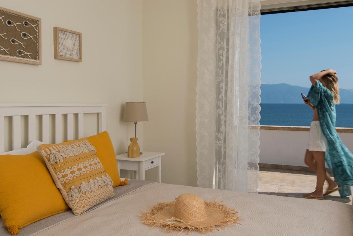 Amelia Villa Collection - Housity
