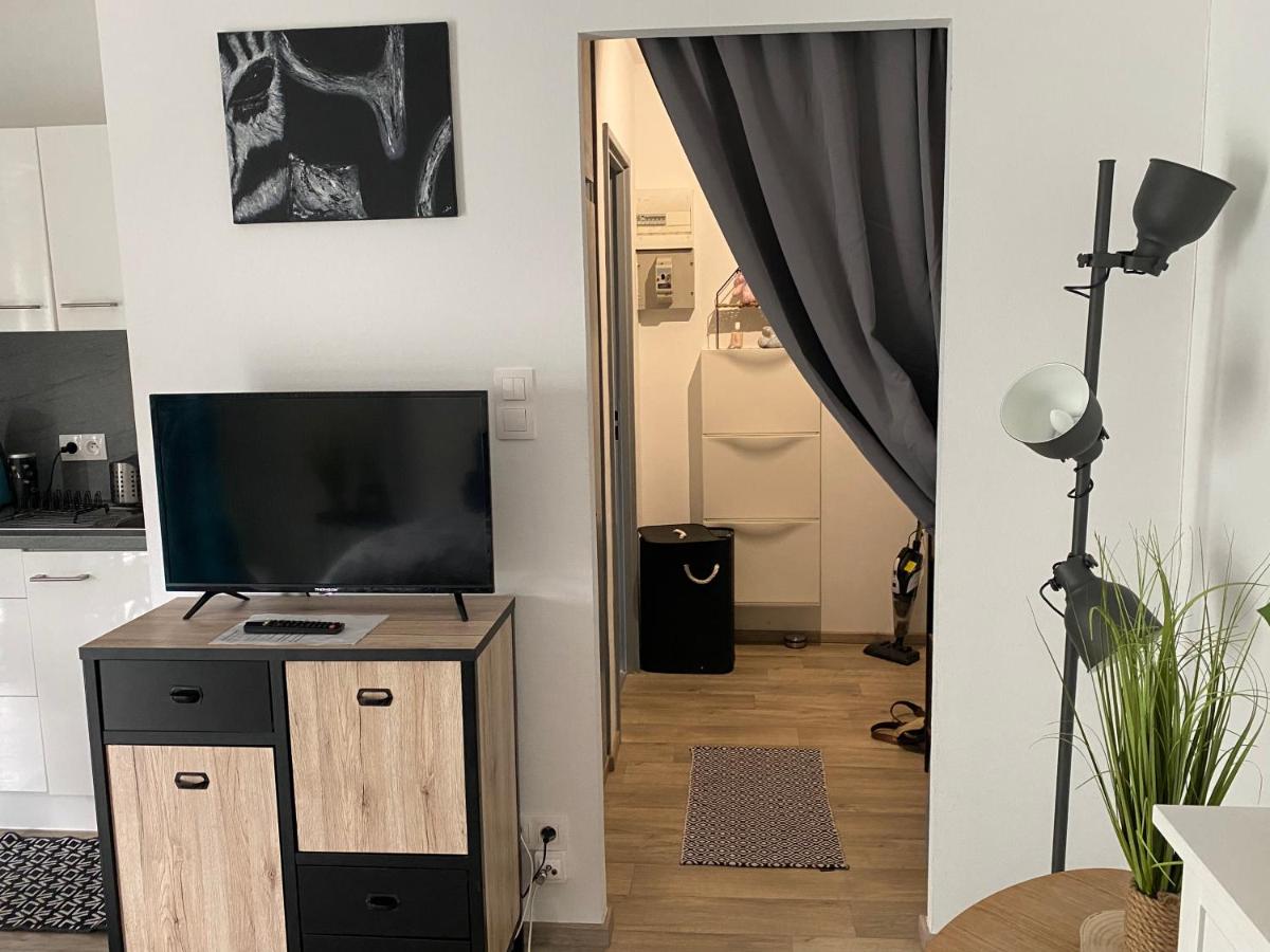 Studio Moderne Tout équipé Wifi - Parking gratuit - Proche de la Nature - Hizvo