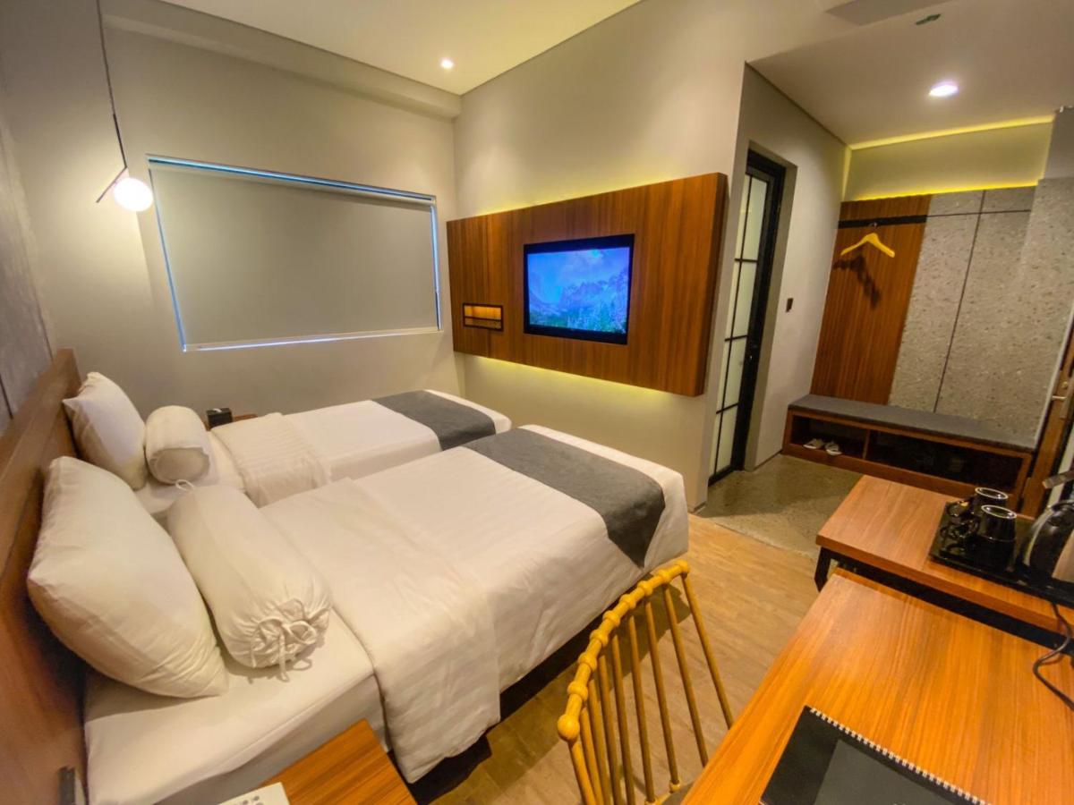 Nata Azana Hotel Solo - Housity