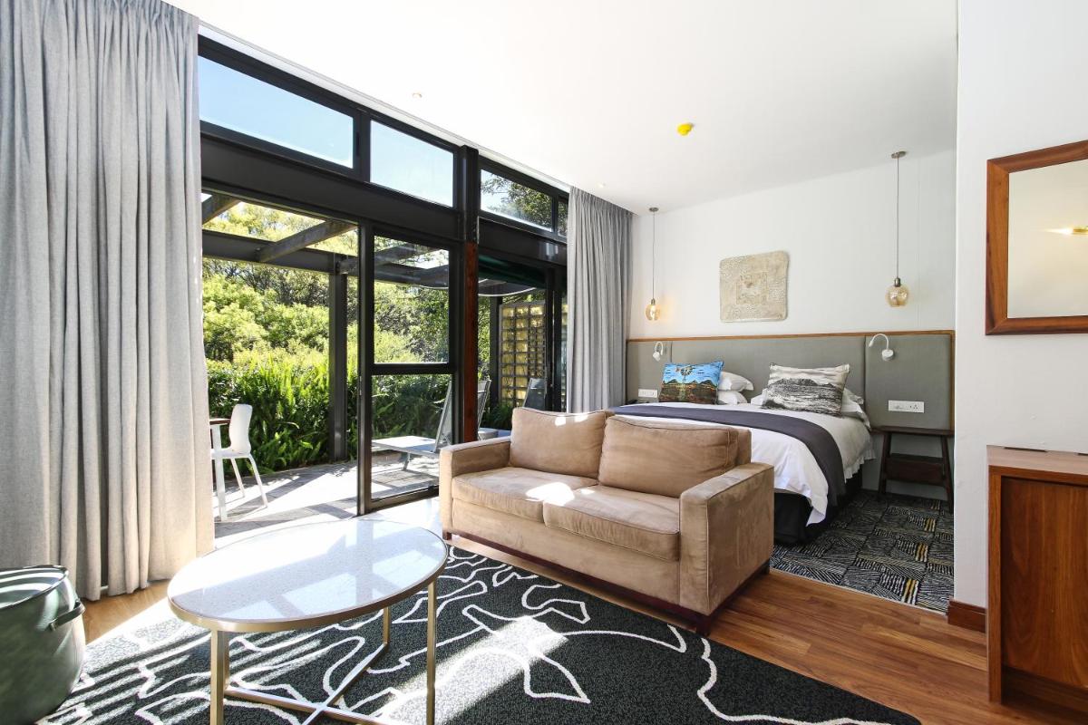 Vineyard Hotel - Housity