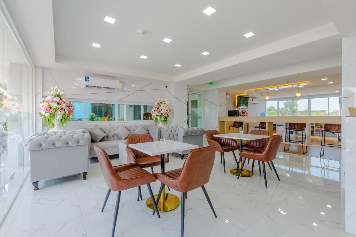Sananwan Hometel - Housity