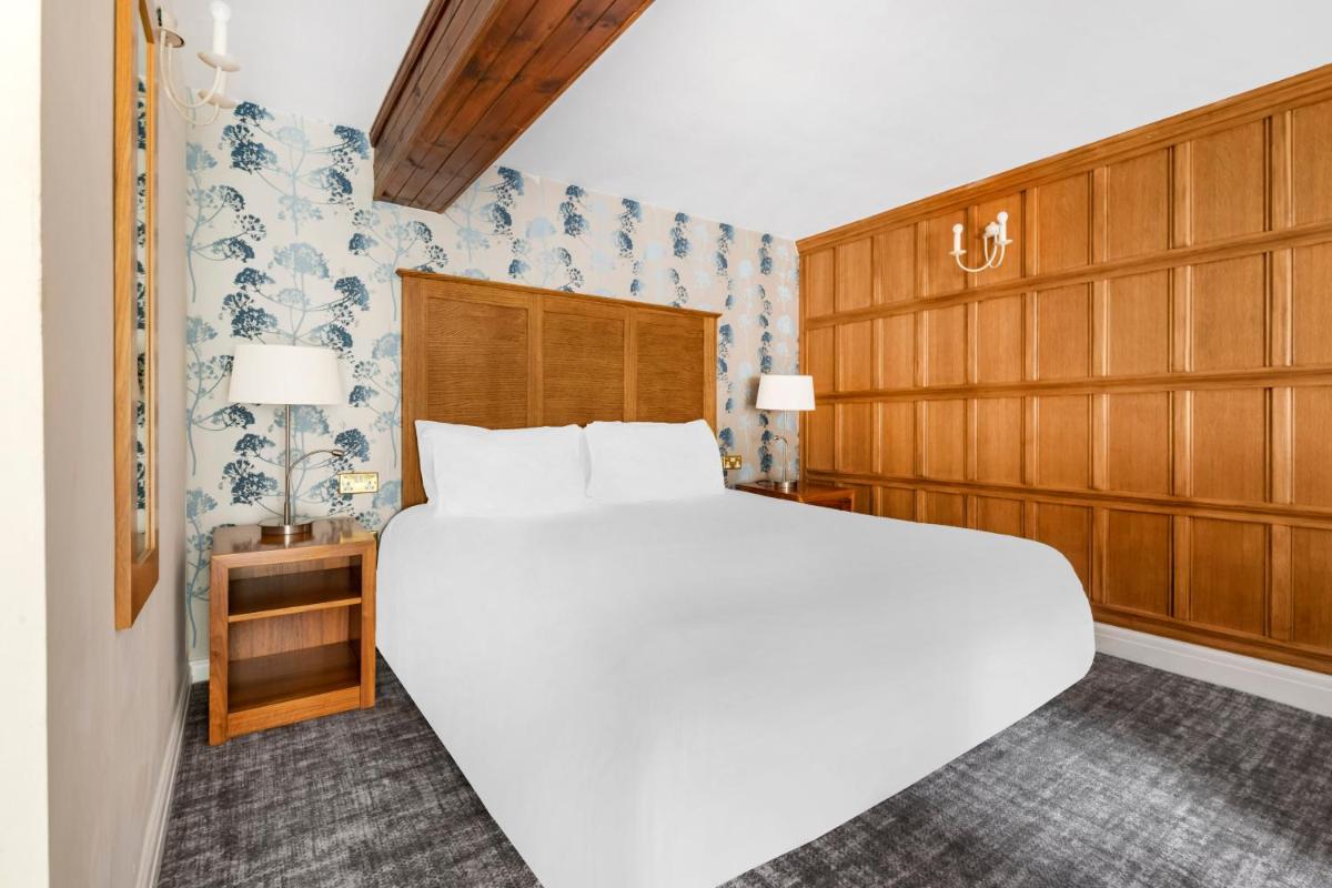 Thurnham Hall Resort - Housity