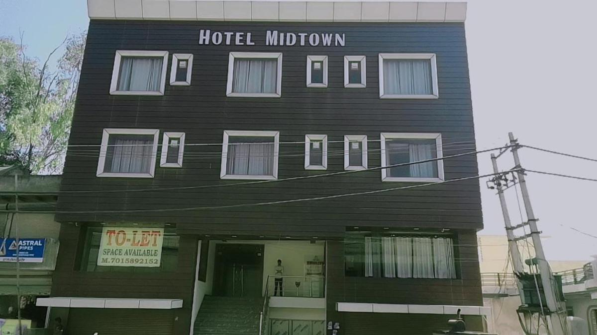 Hotel Midtown - Housity